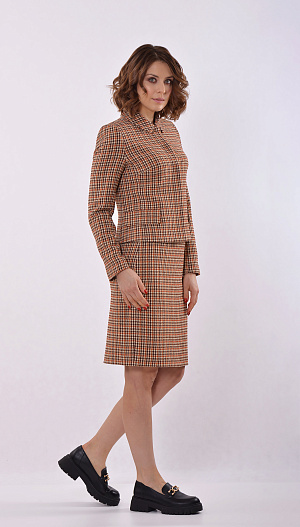 Костюм с юбкой в клетку из твида
