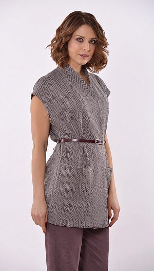 Костюм с жилеткой и юбкой коричневый