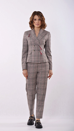 Костюм клетчатый с брюками