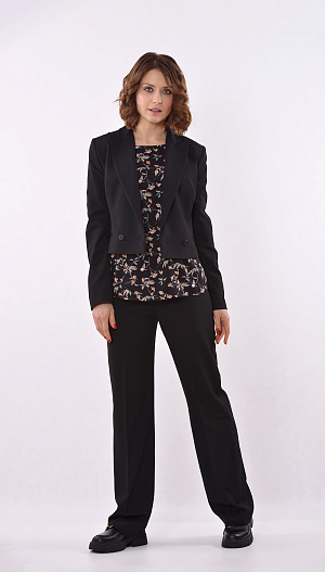 Костюм с укороченным жакетом брючный чёрный